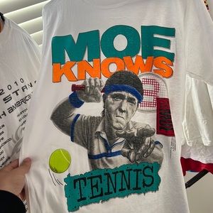 Moe knows tennis